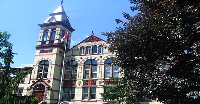 Perth Country Court House near Lake Victoria